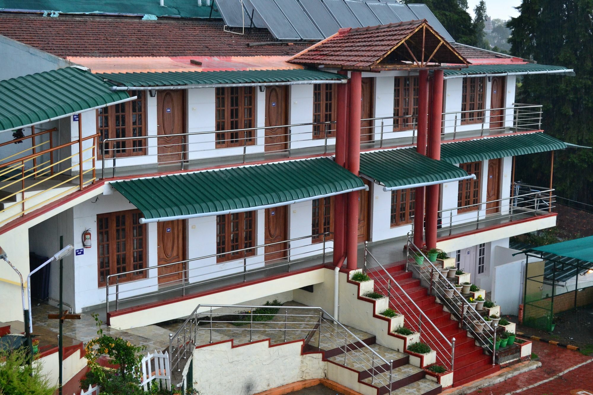 Kodai Sunshine Resort Кодайканал Экстерьер фото